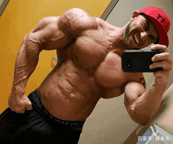 What is the difference between a muscle on steroids and one that works out naturally?